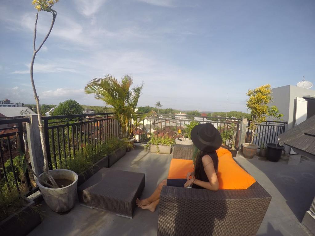 Lowcost Bed & Breakfast Jimbaran  Exterior photo