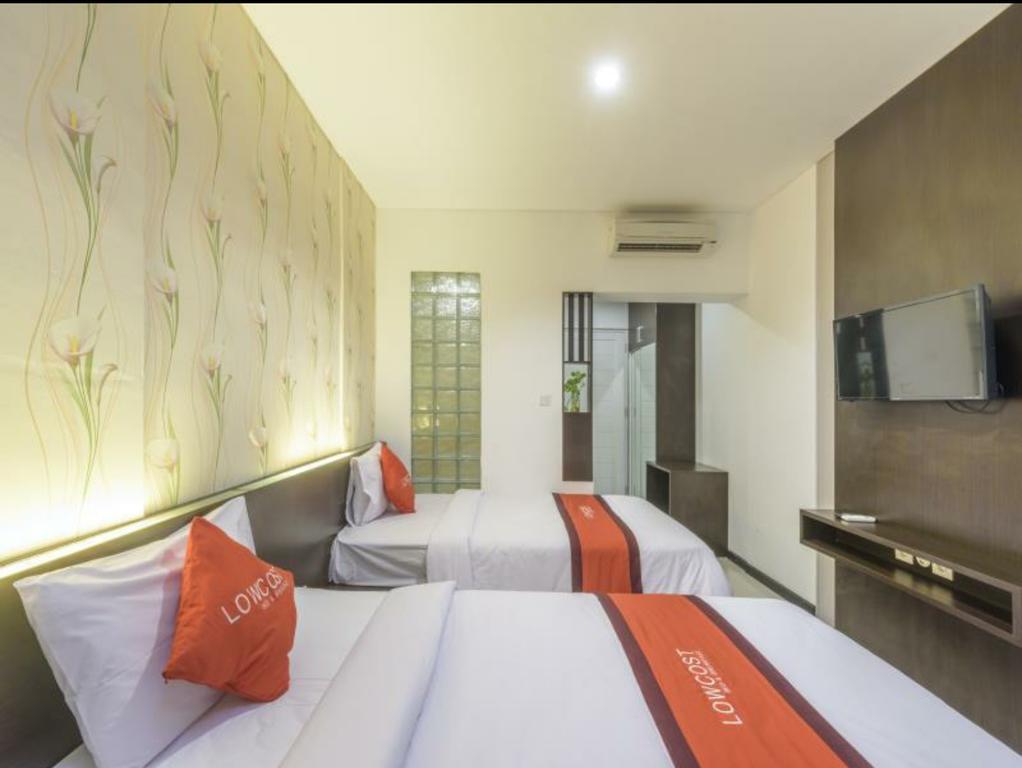 Lowcost Bed & Breakfast Jimbaran  Exterior photo