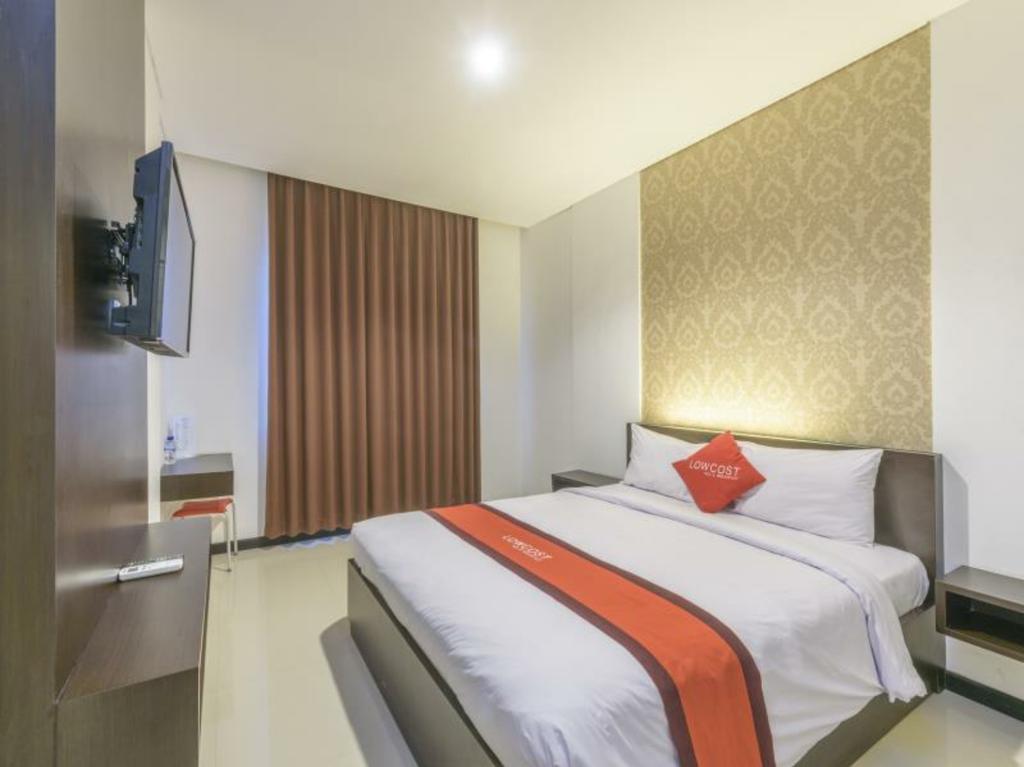 Lowcost Bed & Breakfast Jimbaran  Exterior photo