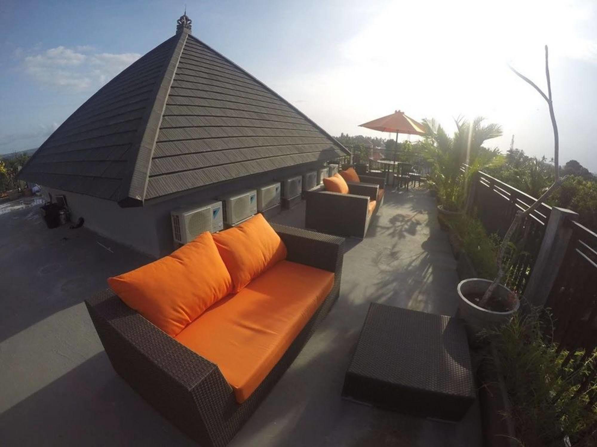 Lowcost Bed & Breakfast Jimbaran  Exterior photo