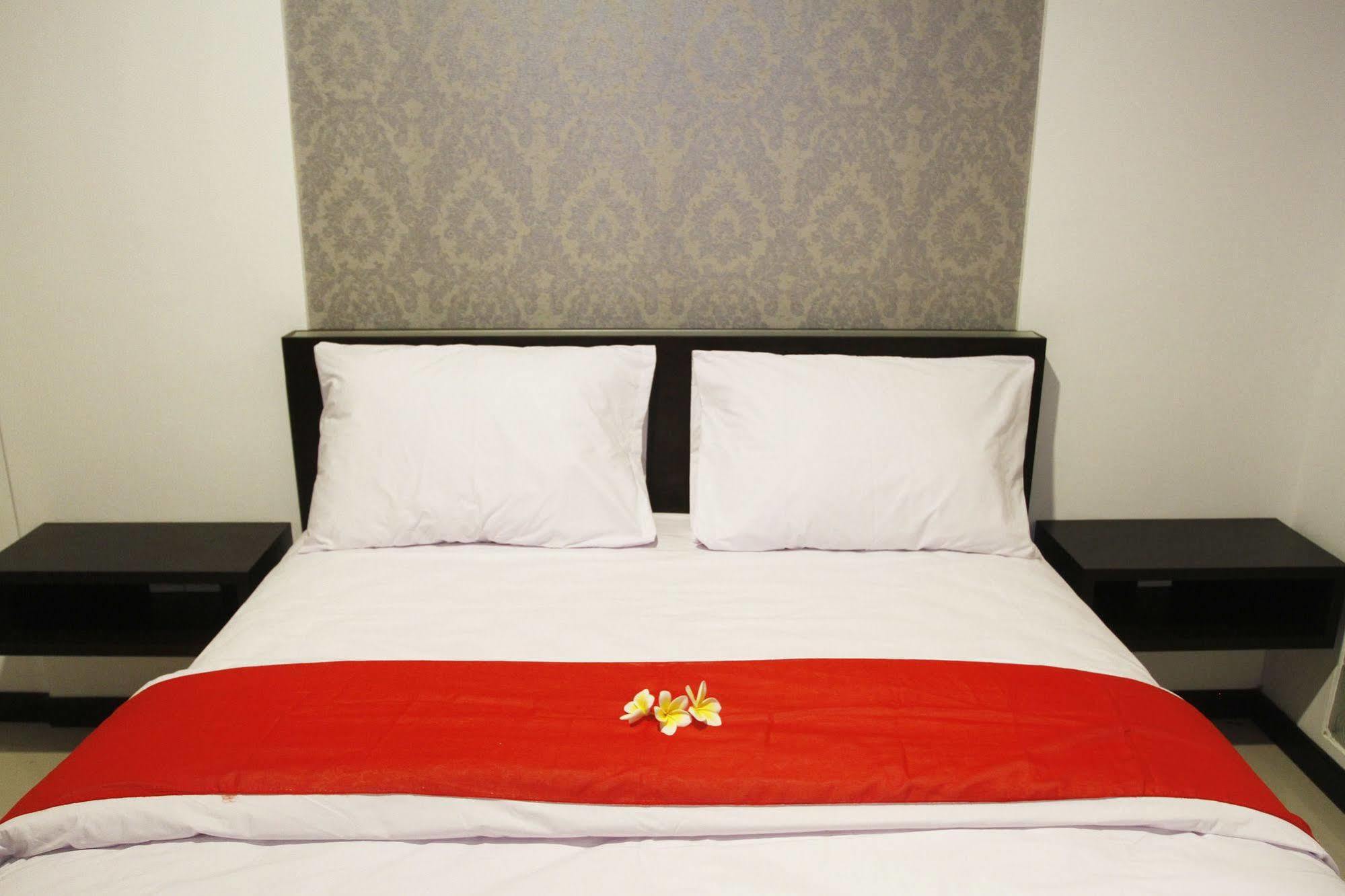 Lowcost Bed & Breakfast Jimbaran  Exterior photo